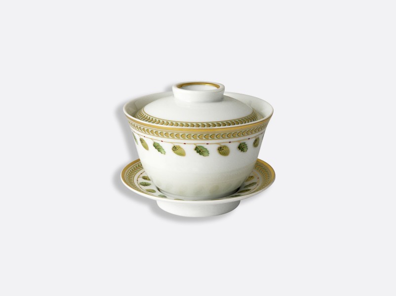 Small covered cup 10.3 cl, "Constance", gold